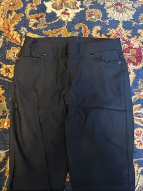 Anne Klein Black Cropped Ankle Pants